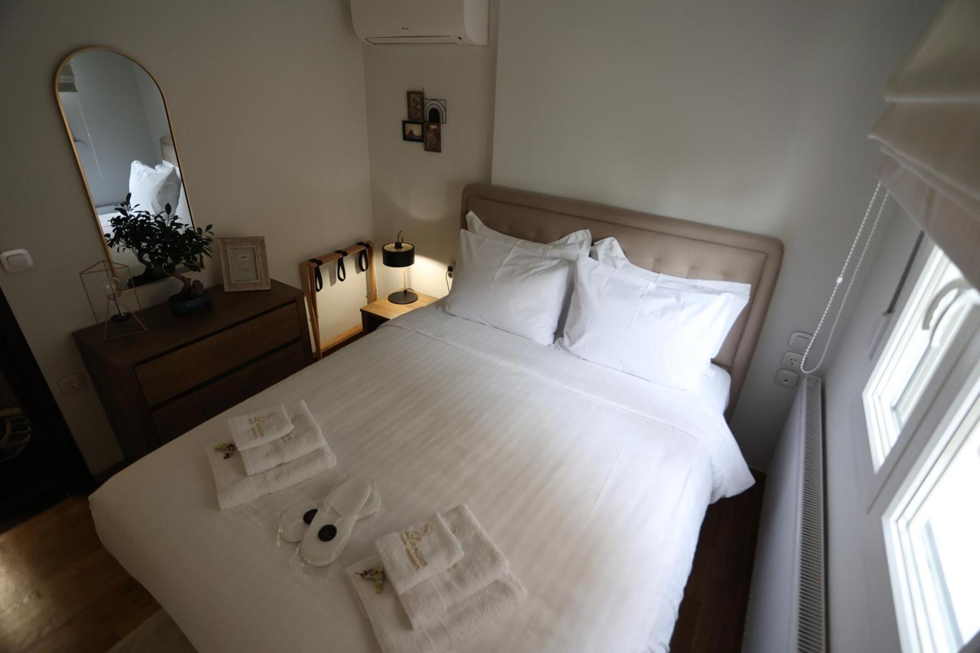 La Larissa Luxury Apartments Thetis Экстерьер фото
